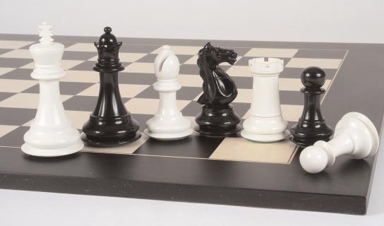 Schachfiguren „‚Black Staunton“