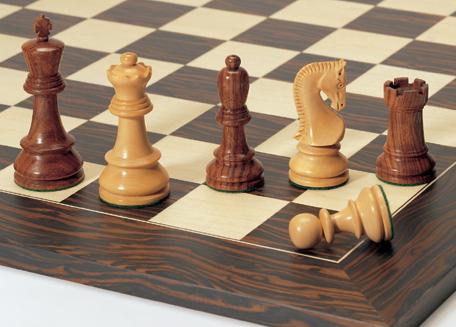 Schachfiguren „Opponent”